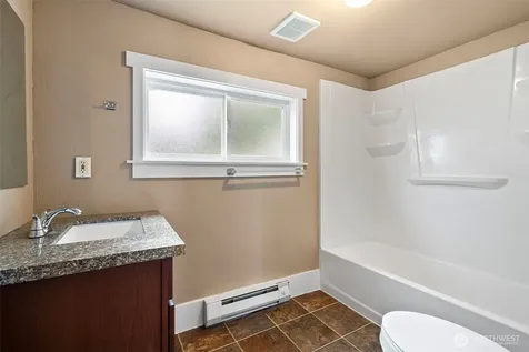 1208 S 14th Street Tacoma WA 98405