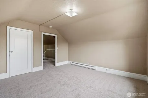 1208 S 14th Street Tacoma WA 98405