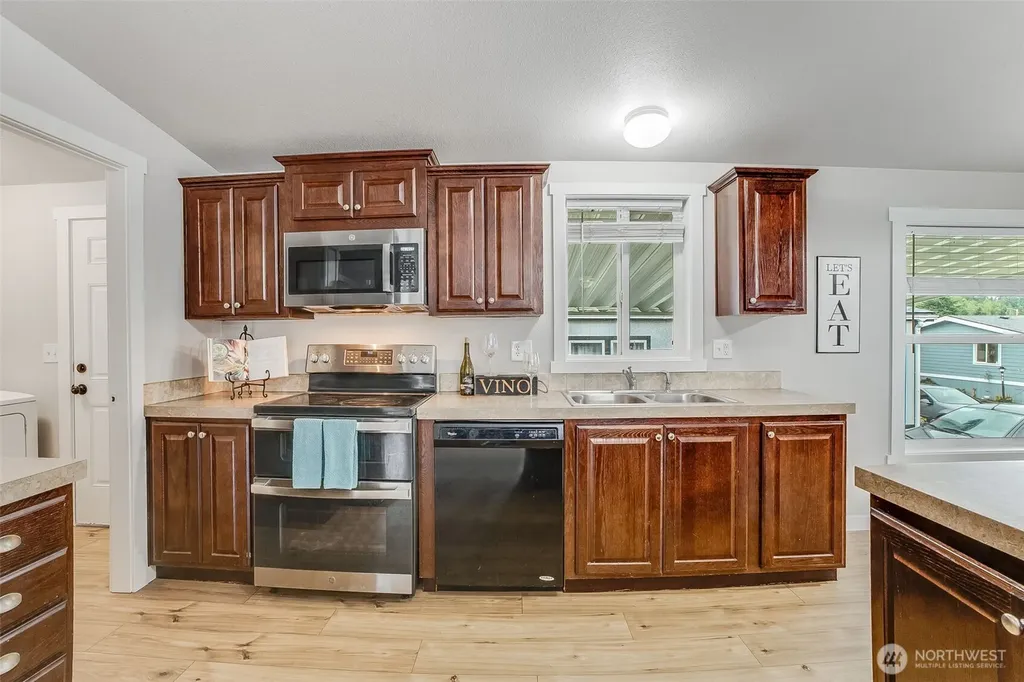 7610 159th Street E Puyallup WA 98375