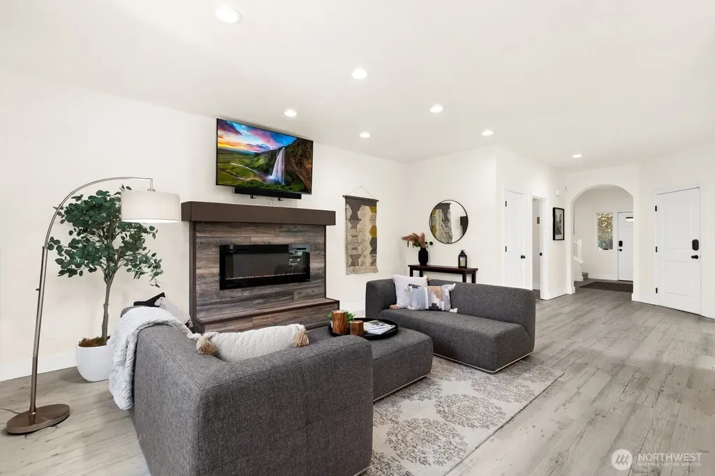 3412 S 258th Place Kent WA 98032