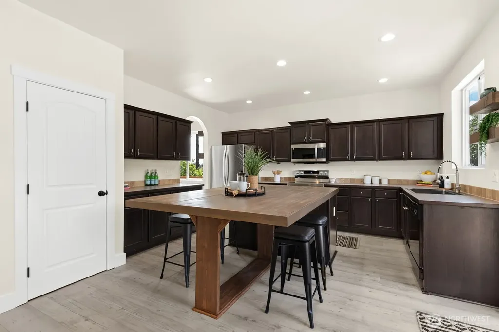 3412 S 258th Place Kent WA 98032