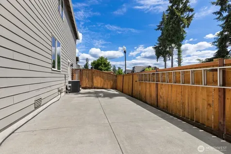 3412 S 258th Place Kent WA 98032