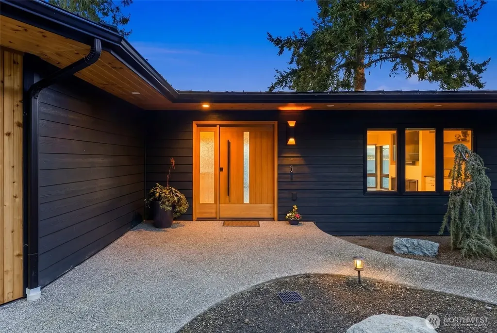 1067 Cavalero Road Camano Island WA 98282