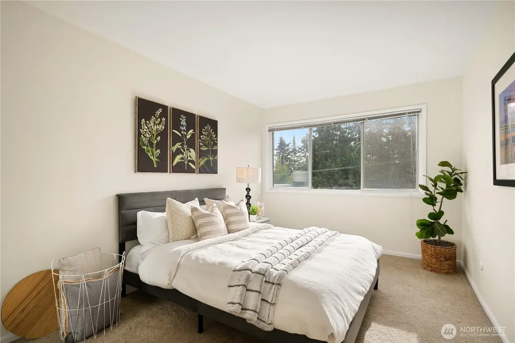 2500 81st Avenue SE Mercer Island WA 98040