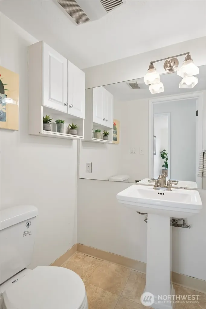 2500 81st Avenue SE Mercer Island WA 98040