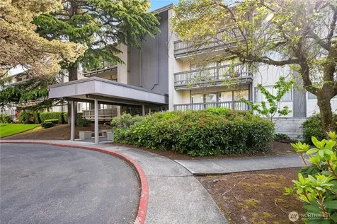 2500 81st Avenue SE Mercer Island WA 98040