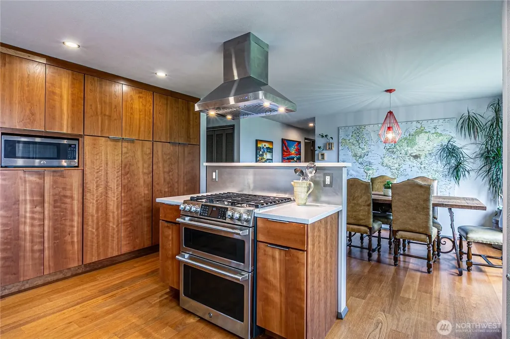 29902 2nd Place SW Federal Way WA 98023