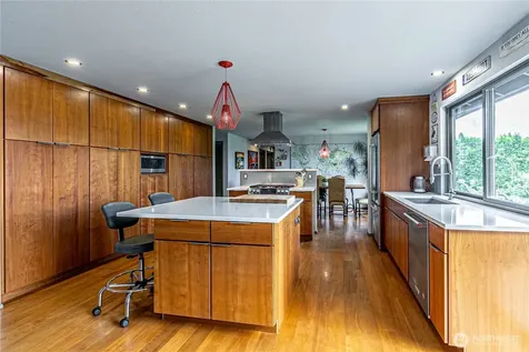 29902 2nd Place SW Federal Way WA 98023