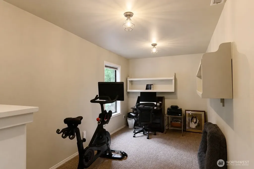 1511 11th Lane Fox Island WA 98333