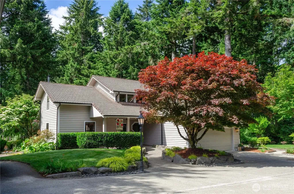 1511 11th Lane Fox Island WA 98333