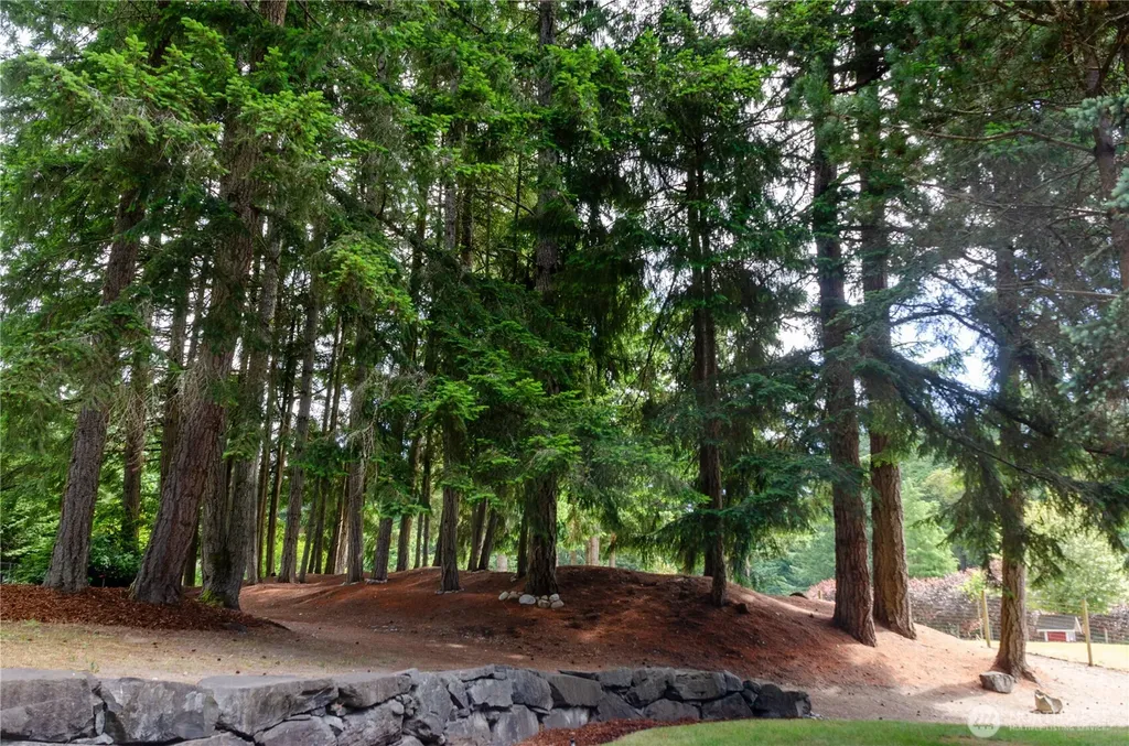 1511 11th Lane Fox Island WA 98333