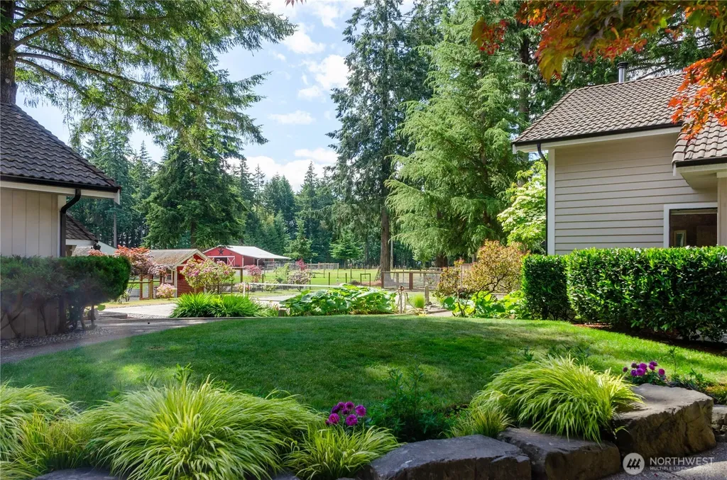 1511 11th Lane Fox Island WA 98333