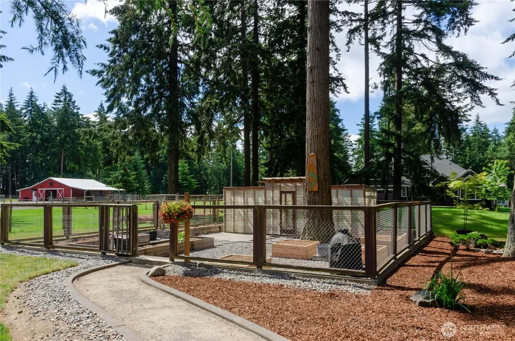 1511 11th Lane Fox Island WA 98333
