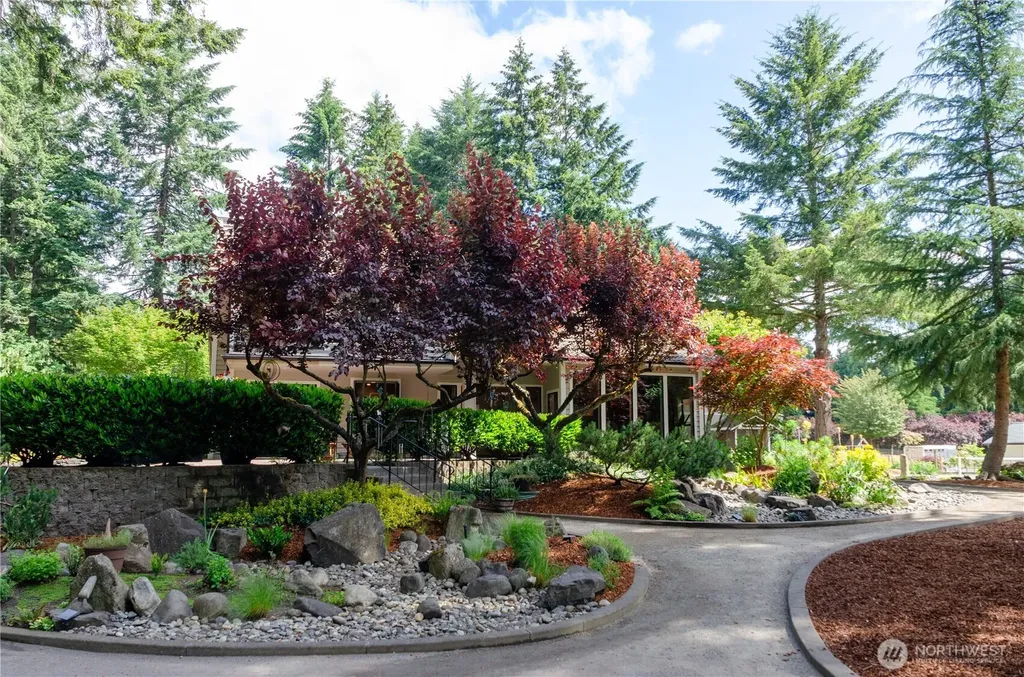 1511 11th Lane Fox Island WA 98333