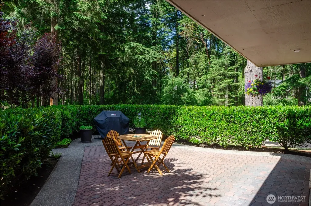 1511 11th Lane Fox Island WA 98333