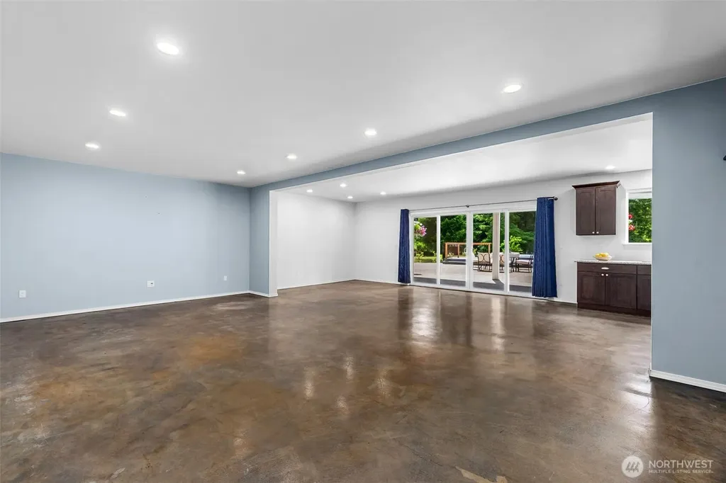 17718 Mulqueen Road SE Rainier WA 98576