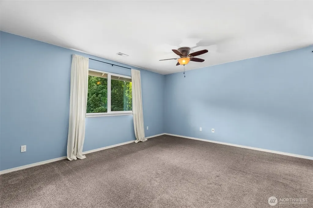 17718 Mulqueen Road SE Rainier WA 98576