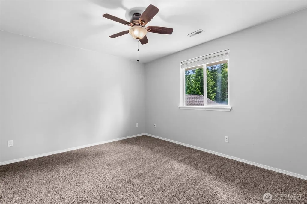 17718 Mulqueen Road SE Rainier WA 98576
