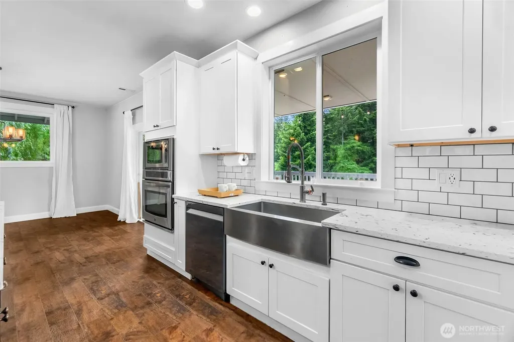 17718 Mulqueen Road SE Rainier WA 98576