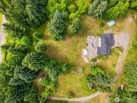 17718 Mulqueen Road SE Rainier WA 98576