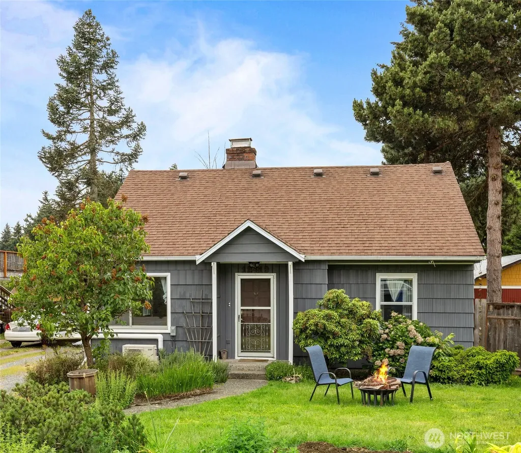 12419 16th Avenue S Seattle WA 98168
