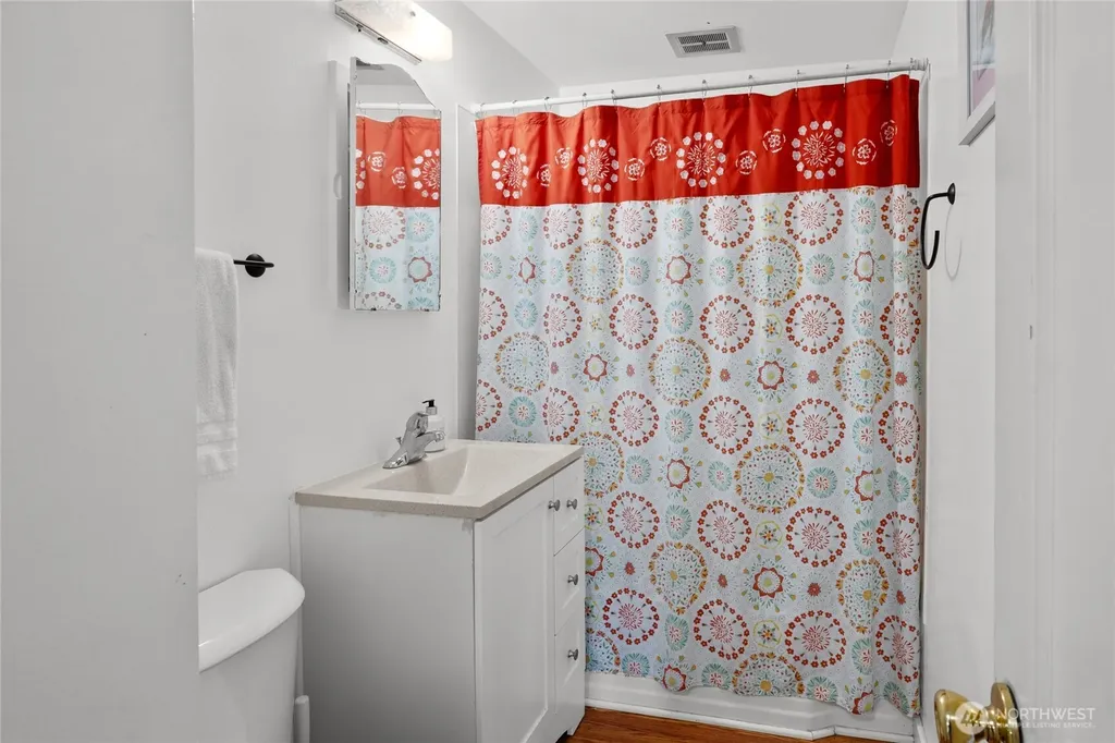 12419 16th Avenue S Seattle WA 98168