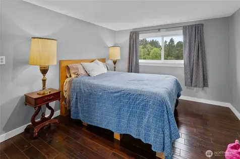 12419 16th Avenue S Seattle WA 98168