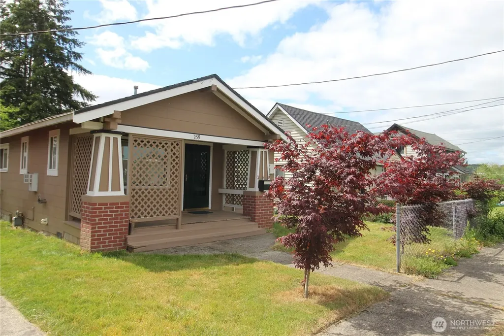359 SW 9th Chehalis WA 98532