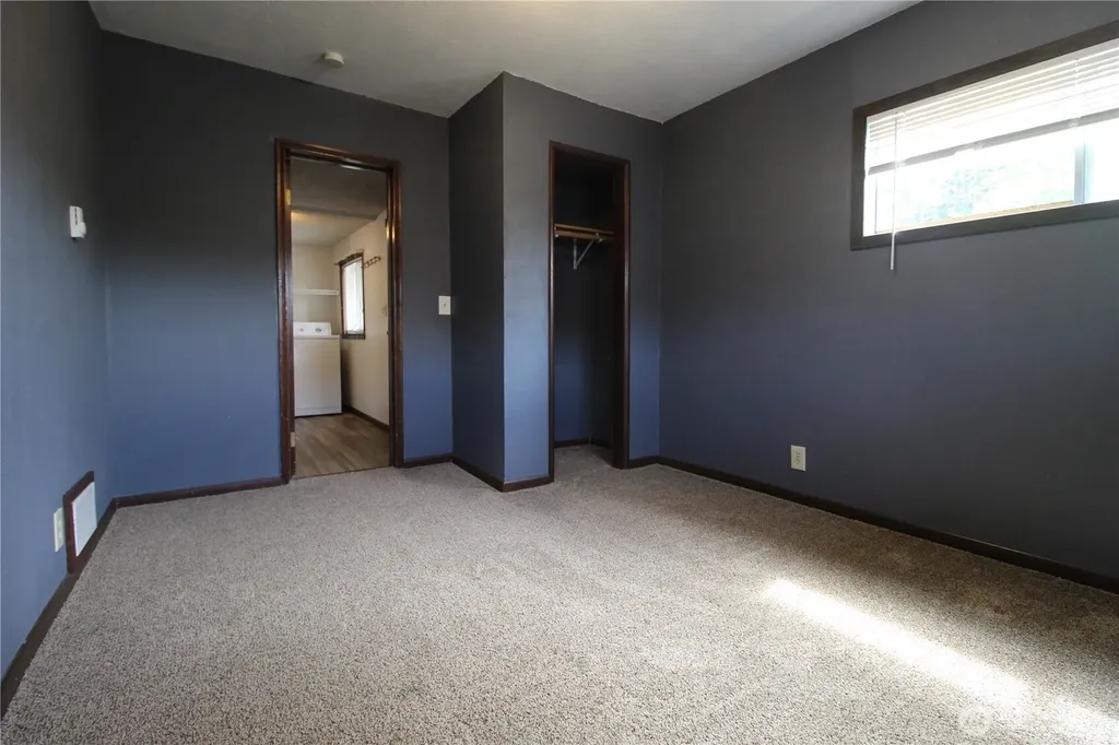 359 SW 9th Chehalis WA 98532