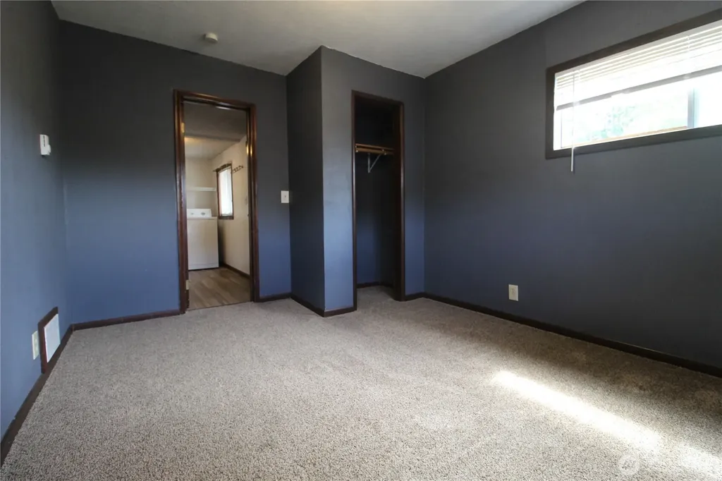 359 SW 9th Chehalis WA 98532