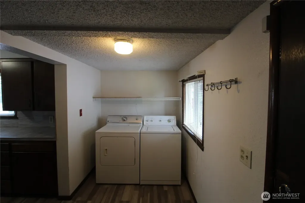 359 SW 9th Chehalis WA 98532