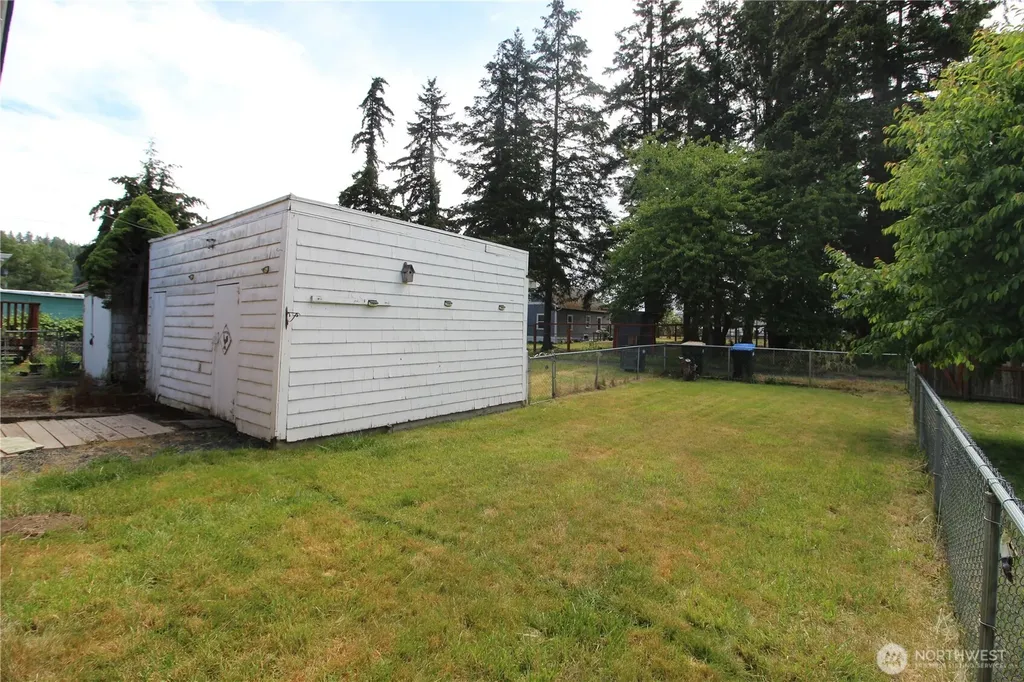 359 SW 9th Chehalis WA 98532