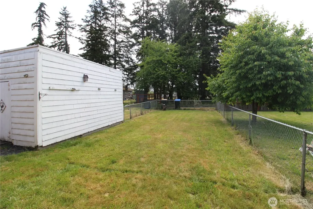 359 SW 9th Chehalis WA 98532