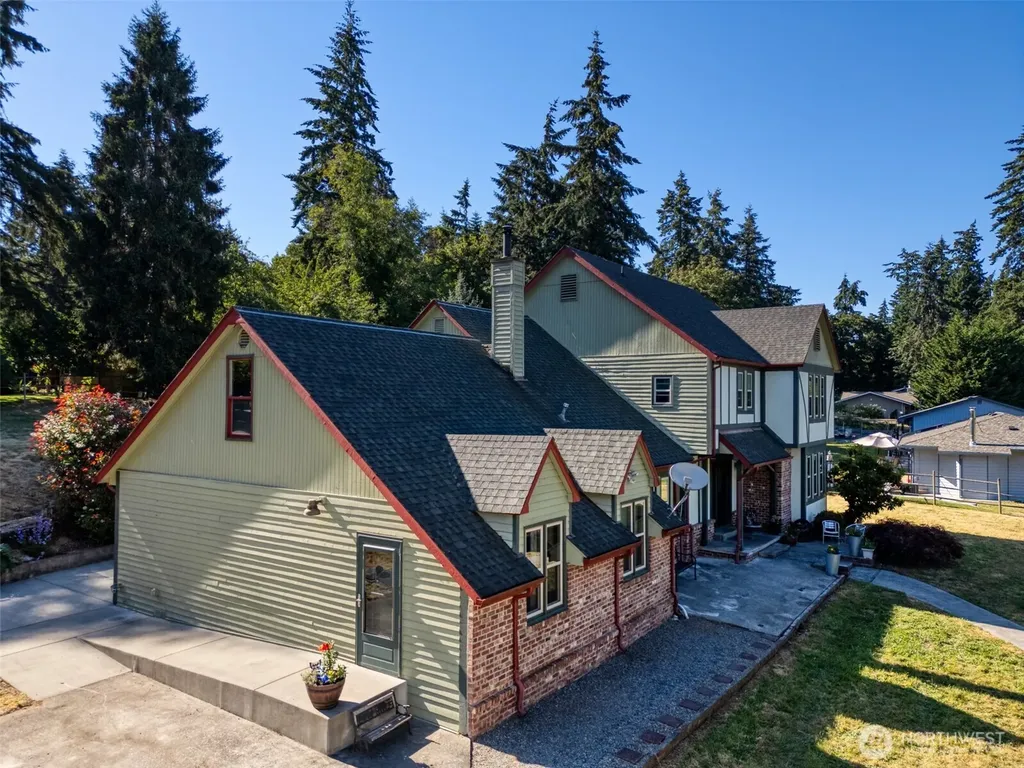 36721 6th Avenue SW Federal Way WA 98023