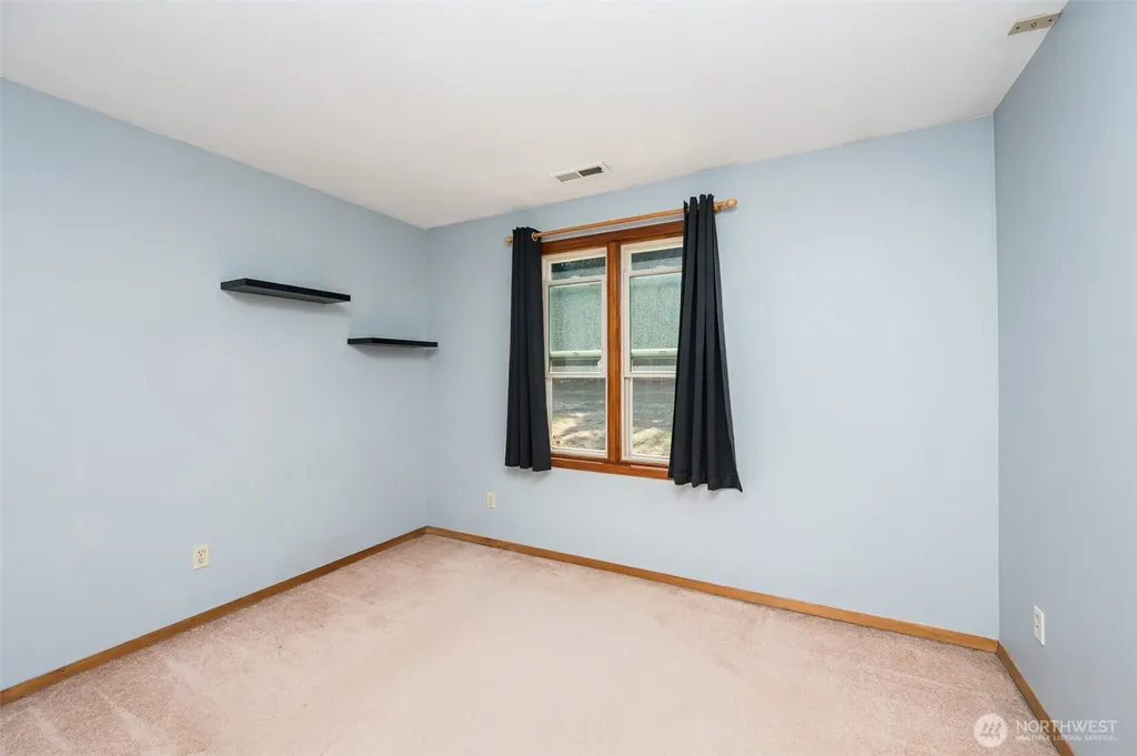 36721 6th Avenue SW Federal Way WA 98023
