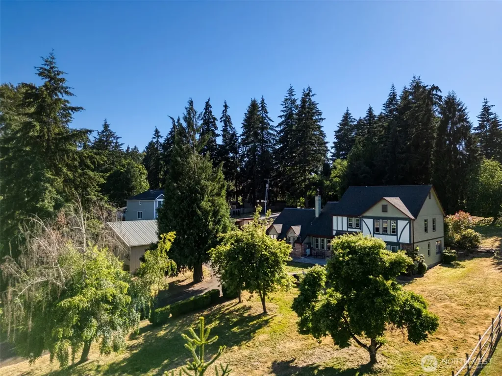 36721 6th Avenue SW Federal Way WA 98023
