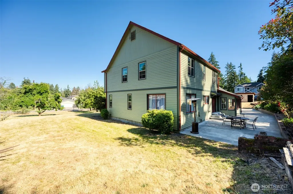 36721 6th Avenue SW Federal Way WA 98023