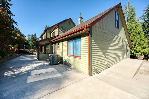 36721 6th Avenue SW Federal Way WA 98023