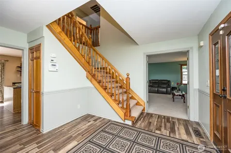 36721 6th Avenue SW Federal Way WA 98023