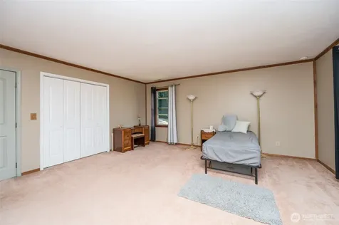 36721 6th Avenue SW Federal Way WA 98023