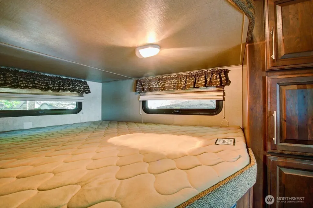 246 Schinn Canyon Court Deming WA 98244