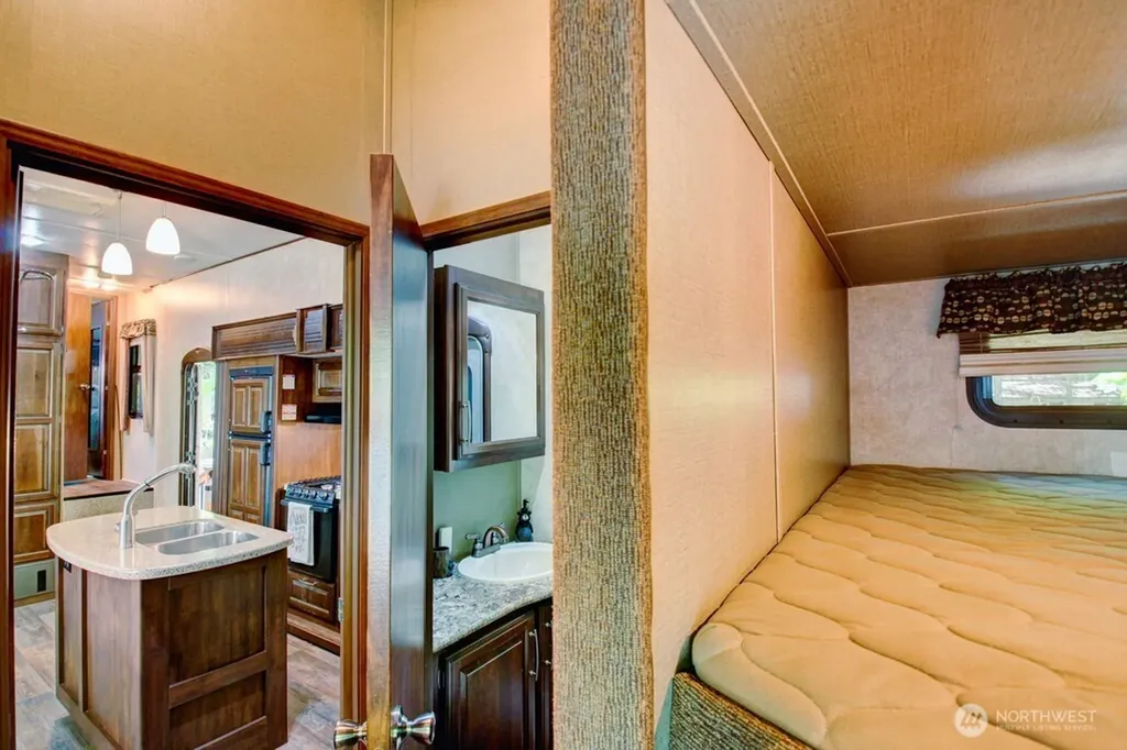 246 Schinn Canyon Court Deming WA 98244