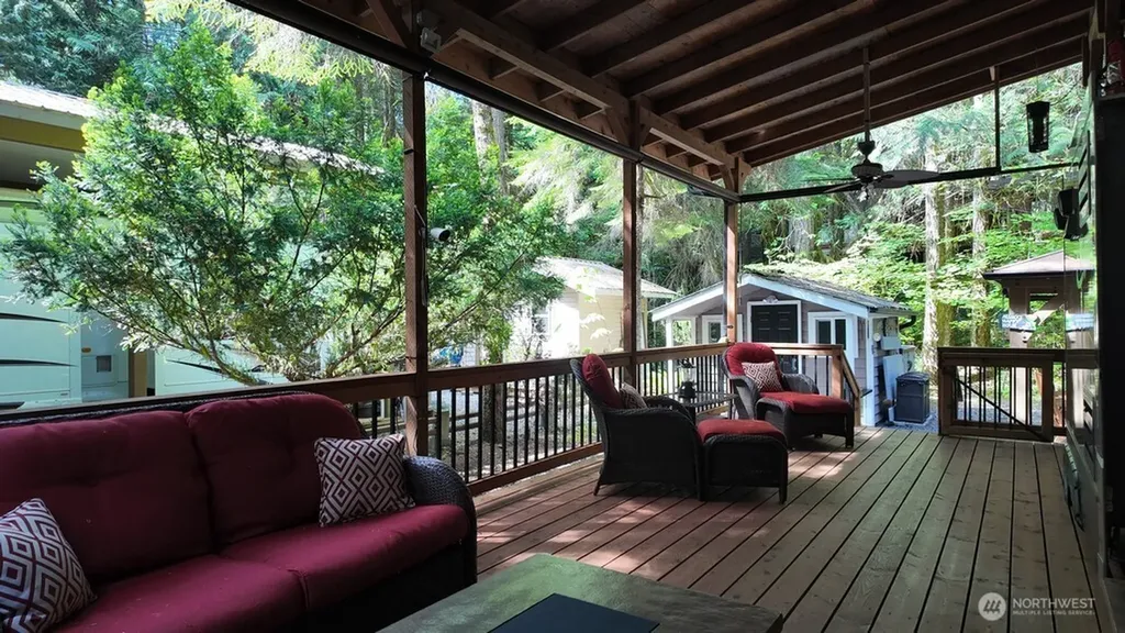 246 Schinn Canyon Court Deming WA 98244