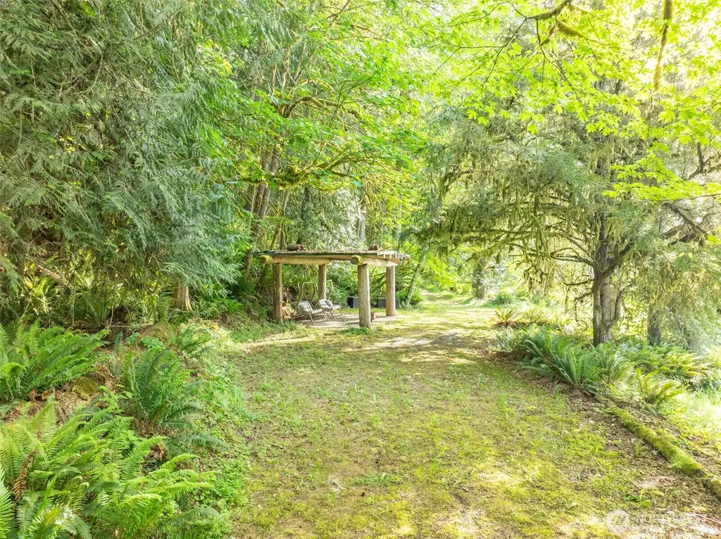 227 Cougar Lane Toledo WA 98591