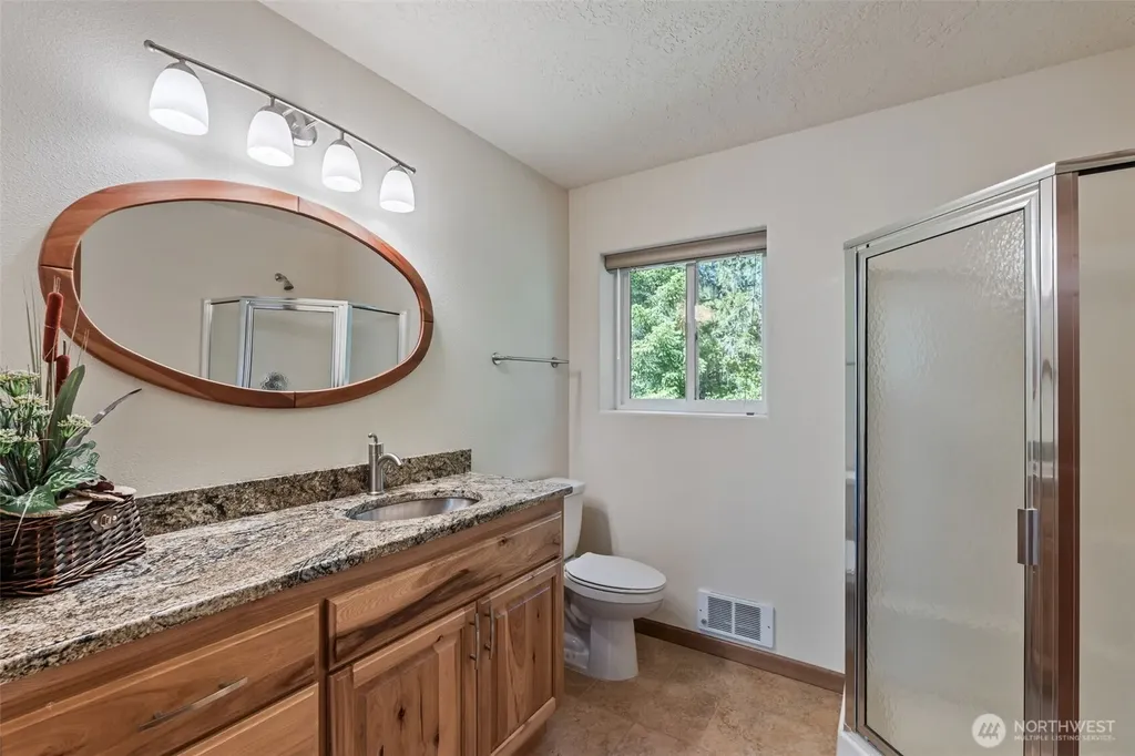 227 Cougar Lane Toledo WA 98591