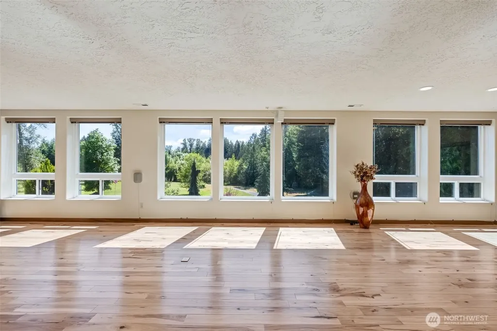 227 Cougar Lane Toledo WA 98591