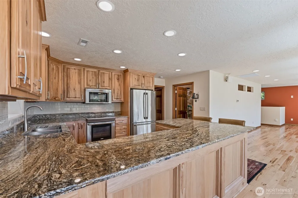 227 Cougar Lane Toledo WA 98591