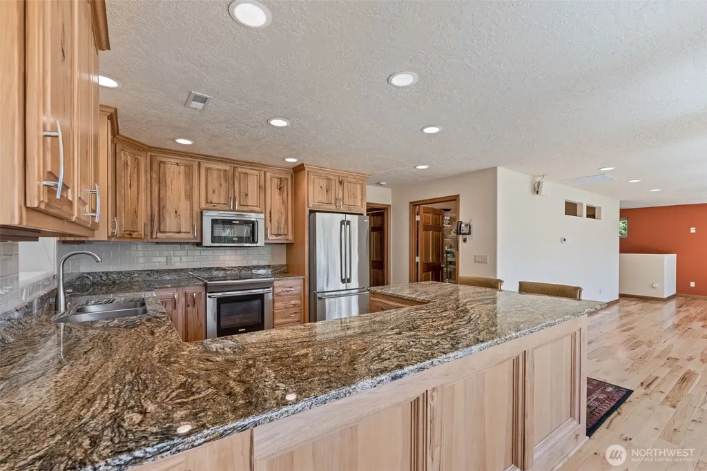 227 Cougar Lane Toledo WA 98591