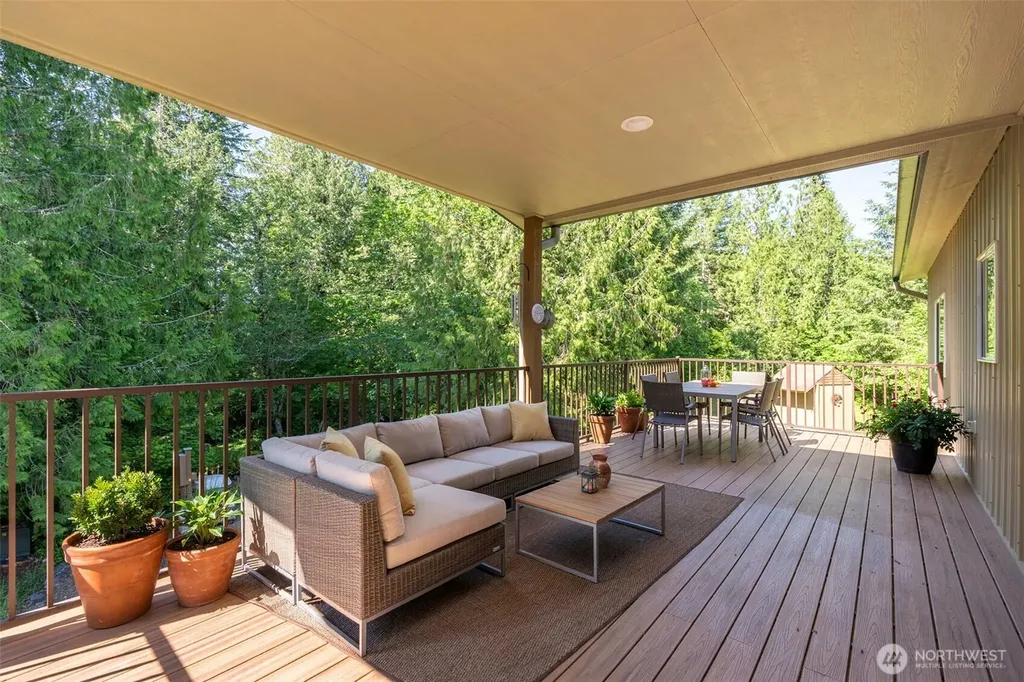 227 Cougar Lane Toledo WA 98591