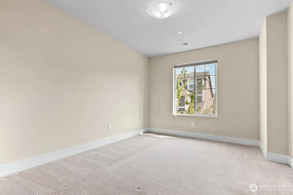 20412 5th Avenue W Lynnwood WA 98036